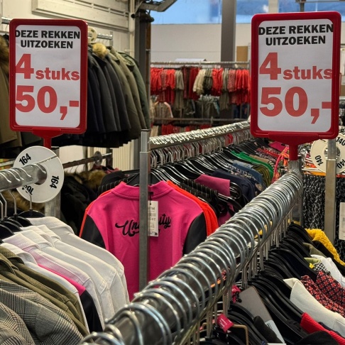 LOODS kids giga sale in Heerenveen - 3